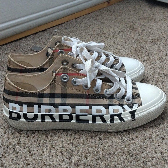 Burberry sneakers - Picture 3 of 8